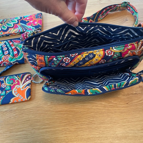 Vera Bradley paisley crossbody purse bundle pouch checkbook cover and lanyard - Picture 7 of 8
